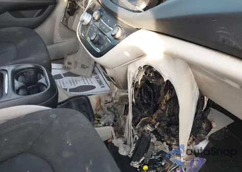 2020 Chrysler Pacifica Touring из США, поврежденный, VIN 2C4RC1FGXLR210298